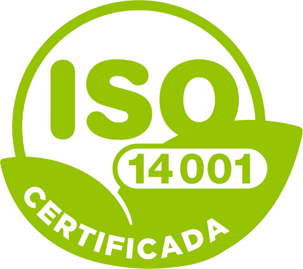 Selo de Certificação ISO 14001, que indica que a organização é certificada. O selo tem um design em tons de verde, com a sigla ISO e o número 14001, e a palavra 'CERTIFICADA' na parte inferior.